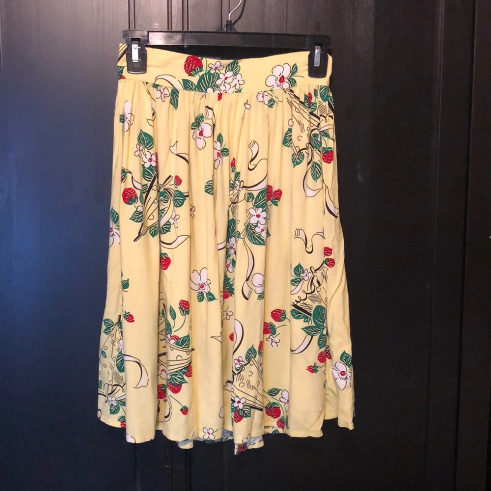 FIRM! Final Sale! Trashy Diva Strawberry skirt 🍓